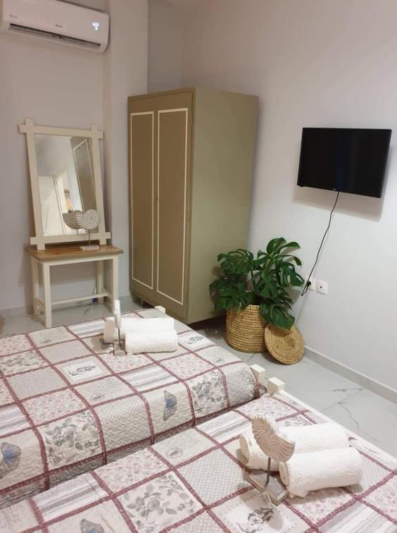 Eytyhias Yard Apartments In Poros Pórosz Kültér fotó