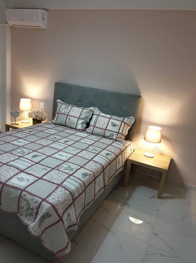 Eytyhias Yard Apartments In Poros Pórosz Kültér fotó