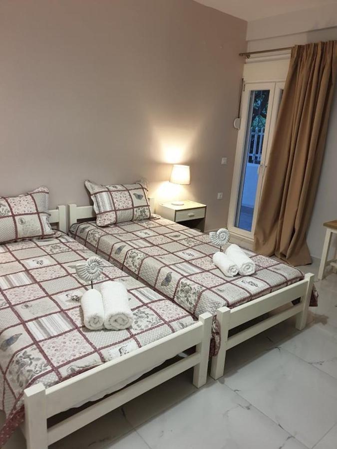 Eytyhias Yard Apartments In Poros Pórosz Kültér fotó